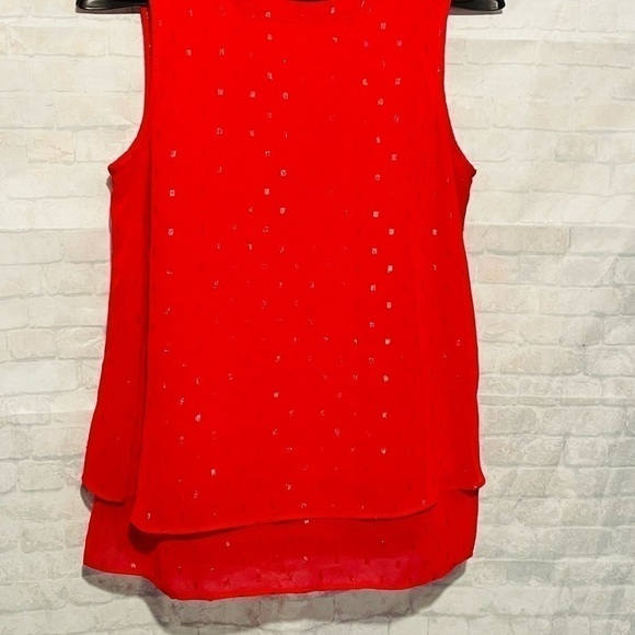APT 9 Top Sizs Small Red blouse with sequins. Sleeveless, layered, light fabric. - Picture 4 of 11